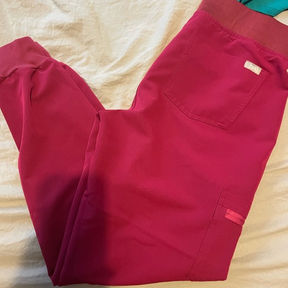 FIGS - Picture 2 of 3